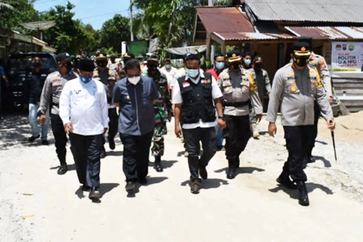 Pemkab dan Forkopimda Inhu Tinjau Posko Perbatasan