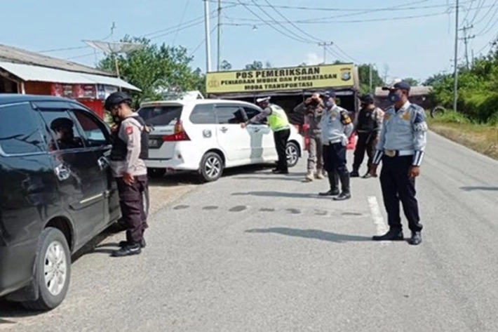Kenderaan Roda Empat, Angkutan Barang dan Bus Disuruh Putar Balik di Rohul