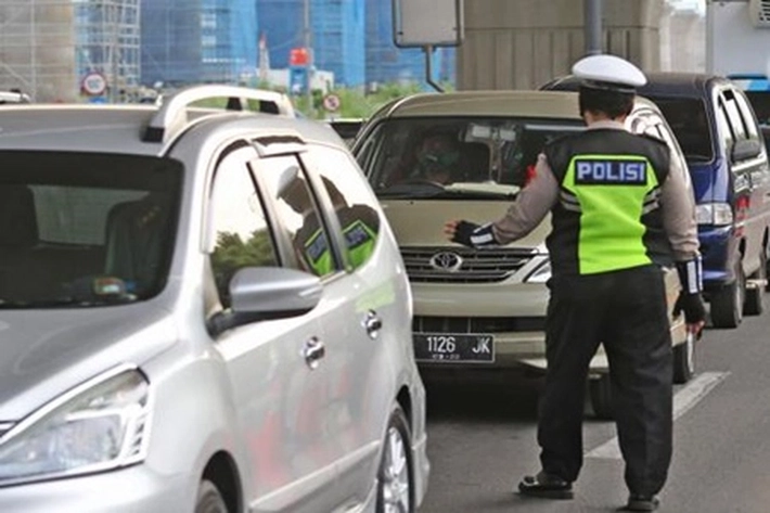 Akses Keluar Masuk Riau Diperketat, Kendaraan Disuruh 'Putar Balik' di Pos Penyekatan Perbatasan