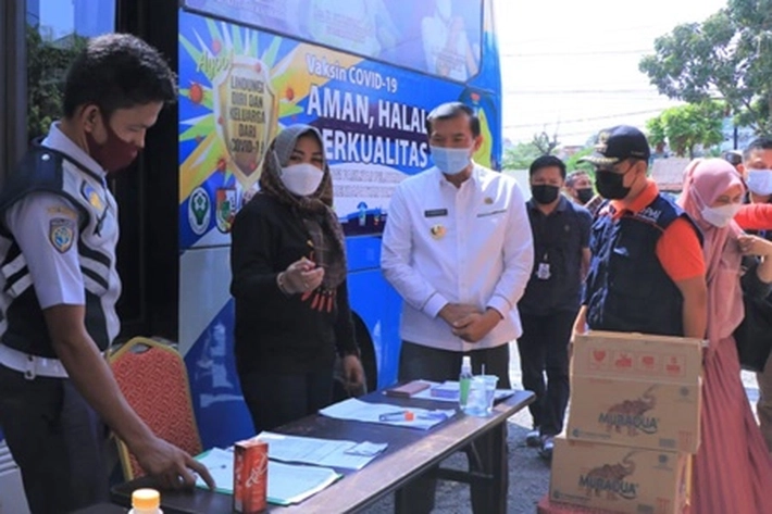 Kasus Corona Turun Drastis, Walikota Firdaus Terus 'Genjot dan Kejar Target Vaksinasi'