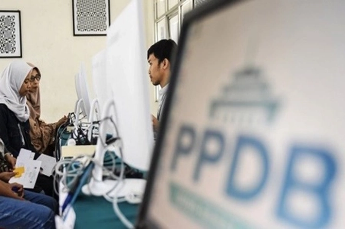 Pelaksanaan PPDB Online Ditunda Karena Bermasalah dan Tak Ada Anggaran, Kata Pj Sekdaprov Riau Masrul Kasmy
