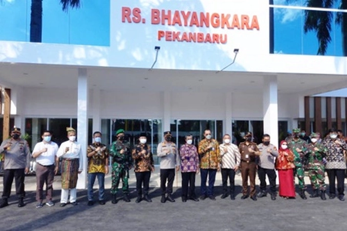 Gubernur Syamsuar 'Terkejut dan Tak Menduga' Renovasi RS Bhayangkara jadi Vaksin Center Cepat Selesai