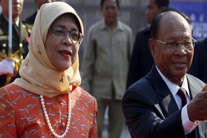 Halimah Yacob, Presiden Melayu Pertama Singapura, yang 'Mengenakan Busana Muslimah'