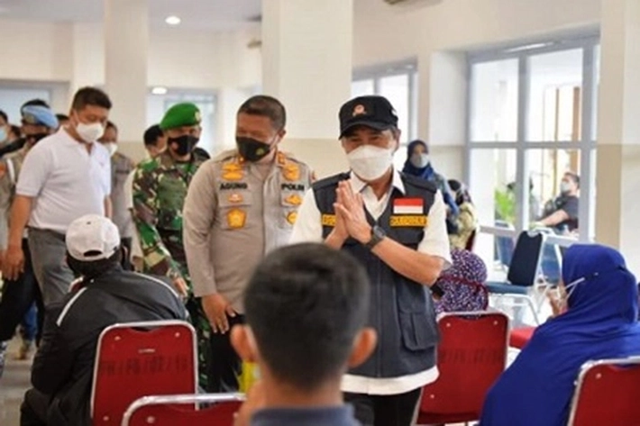 Gubri Hadiri Kegiatan 1 Juta Vaksinasi di Rumah Sakit Bhayangkara Mapolda Riau