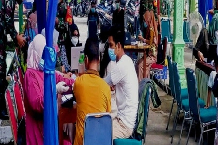 Kodim 0313/KPR dan Koramil di Rohul Gelar Vaksinasi Gratis