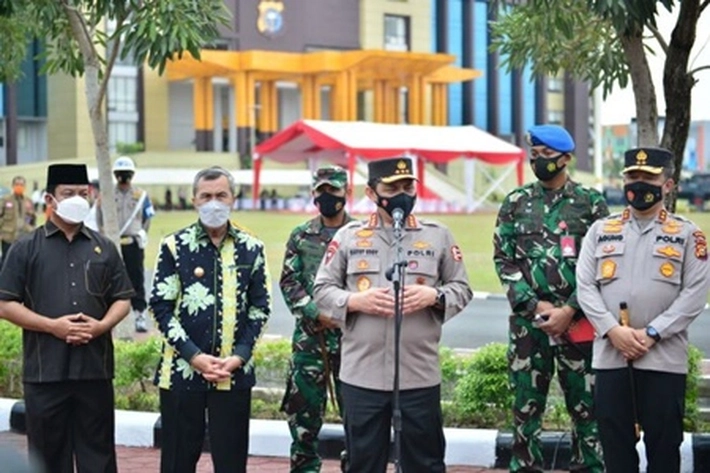 Gubri Tegaskan Riau Tidak Masuk PPKM Mikro Darurat, Tapi Fokus 'Penanganan Karhutla'