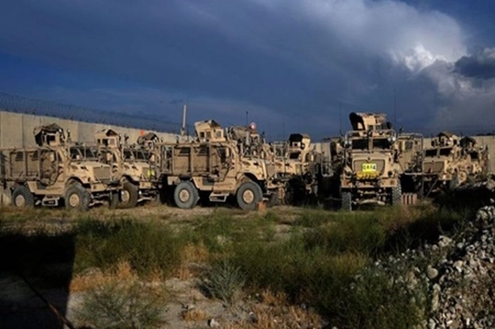 Militer AS Angkat Kaki dari Afghanistan, Tinggalkan Ribuan Mobil dan Kendaraan Lapis Baja