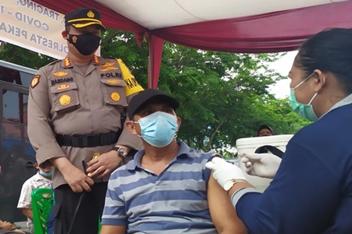 Pedagang Pasar Juga Divaksinasi, Koordinator Lapangan Bus Keliling: Cukup Bawa KTP