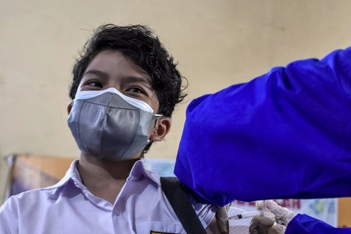 Wagubri Edy Natar Nasution Apresiasi Pelajar yang Mau Ikut Vaksinasi Massal 