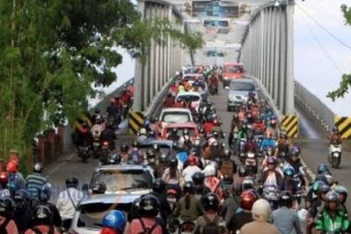 PPKM Level 4, Penyekatan Jalan Arus Kenderaan Berubah Padat Merayap