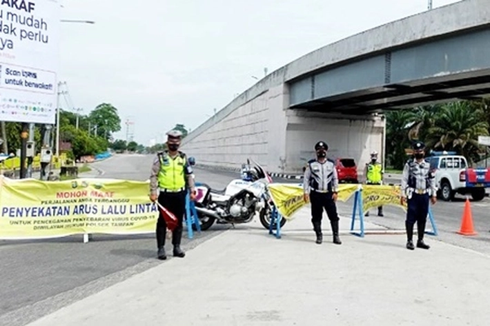 Pedoman PPKM Level IV Diterbitkan, Tapi Kondisinya 'Sepi di Jalan Protokol Padat di Jalan Alternatif'