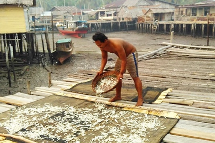 Cerita Warga Desa Bakong yang Terisolir dalam Penyambutan Perayaan HUT RI Ke-76