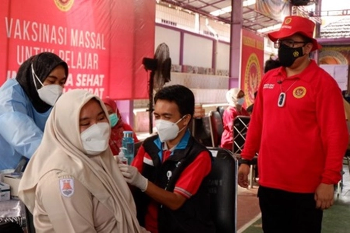  BIN Riau Lakukan Vaksinasi Pelajar, Untuk Masyarakat Dilakukan 'Door to Door'