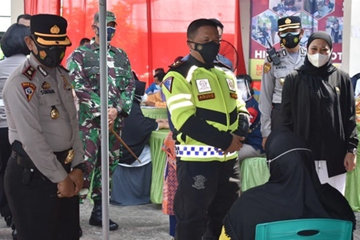 Polisi Kawal Vaksinasi Covid-19 yang Masih Tinggi di Inhu