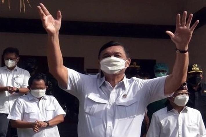 Luhut Kerahkan Pejabat Jadi Duta Produk Lokal Gernas BBI, Tapi 'Tempat Wisata Pakai Aplikasi PeduliLindungi'