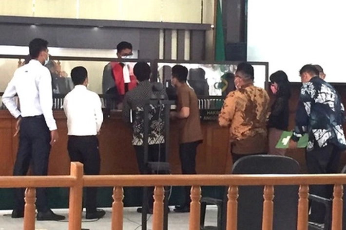 Mangkir Disidang Gugatan, Tapi 'Biang Keladi Pencemaran Limbah Beracun Milik Chevron Tak Juga Ketemu'