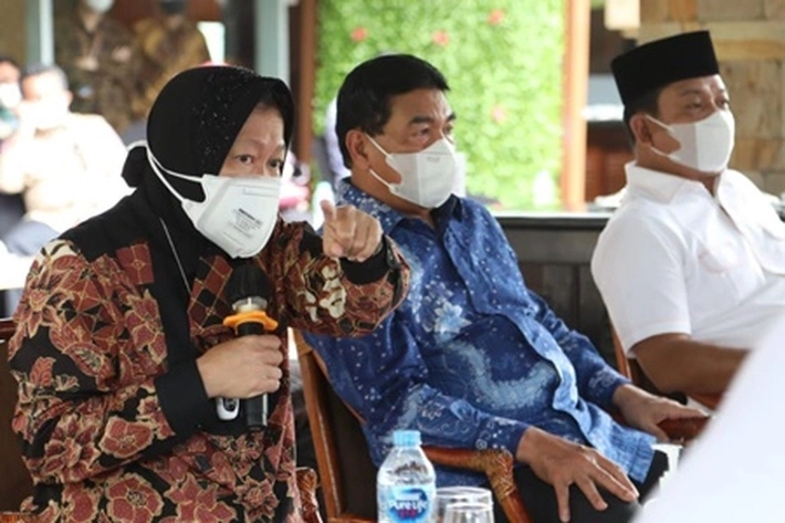 Mensos Tri Rismaharini Kaget Bantuan Sosial Tunai Dihentikan Pendistribusiannya di Riau