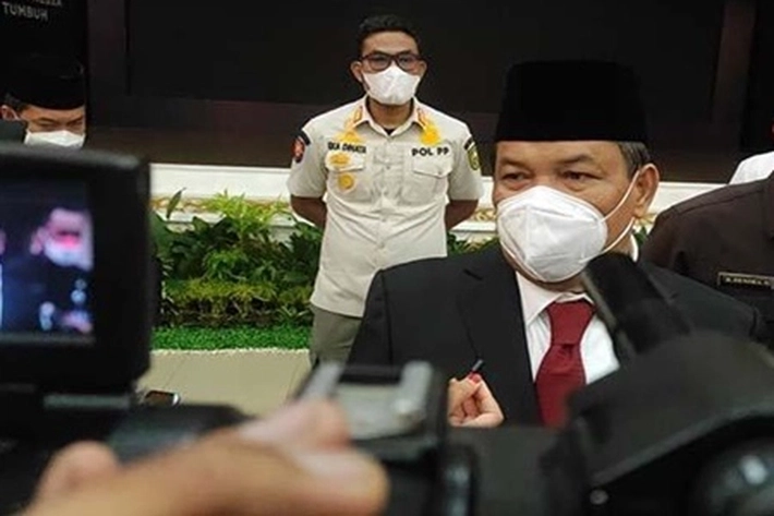 Sekdaprov SF Hariyanto Hadiri Rapat Expose Perencanaan Pmbangunan Gedung BKD Riau