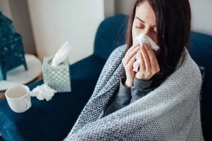 Cara Membedakan Gejala Covid-19 dan Alergi