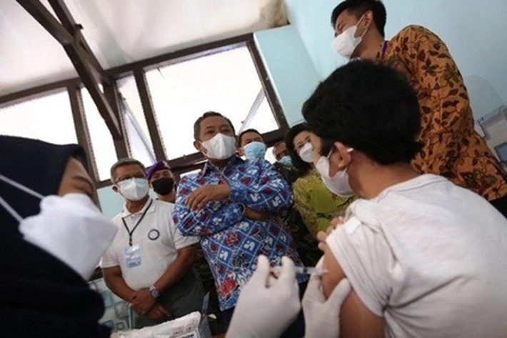 'Kerjasama Masyarakat Kuat', Hingga 'Bandung Mampu Capai Vaksinasi 70 Persen'
