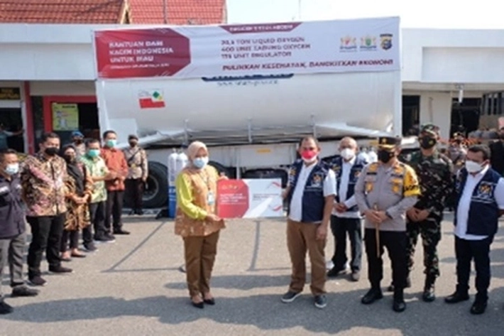 Kadin Riau Beri Bantuan 20,5 Ton Liquid Oksigen Untuk Didistribusikan ke RS Pekanbaru
