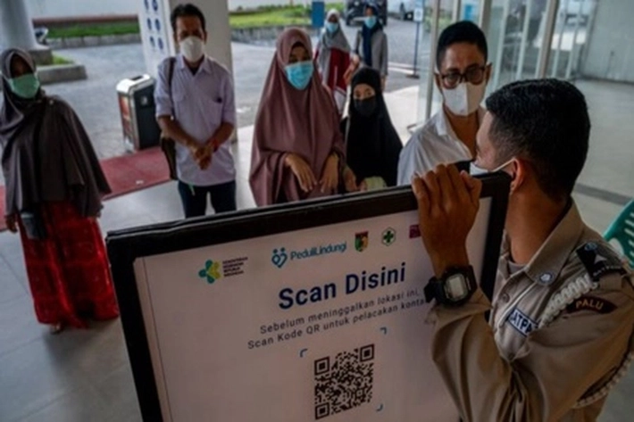 PeduliLindungi Deteksi Orang Positif Covid yang 'Keluyuran' di Ruang Publik, Tapi 'Tak Ada Sanksi Walau Ada Dampaknya'