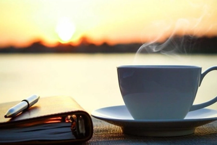 Awali Rutinitas di Pagi Hari, Selain Bisa Ngopi 'Lakukan Gerakan Praktis Untuk Dongkrak Mood'