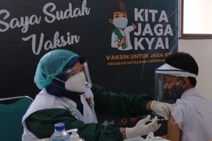 Santri dan Santriwati Divaksin, Ketua DPRD: Guna Menguatkan Herd Immunity