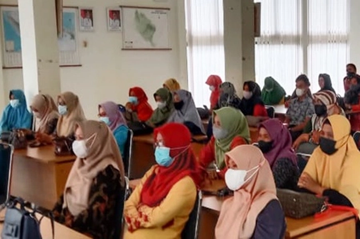 Guru Matematika Ikuti Pelatihan Pembuatan LKPD Berbasis Pendekatan Mikir