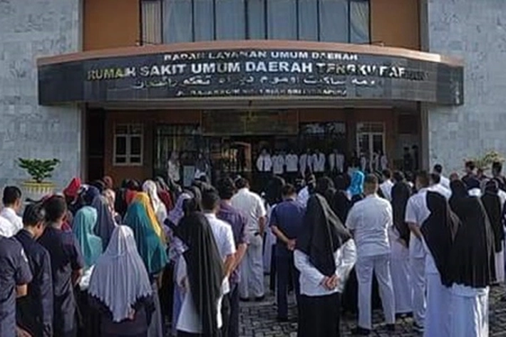 RSUD Tengku Rafian Diserbu, Sekda Siak: Masyarakat Sangat Antusias Vaksinasi