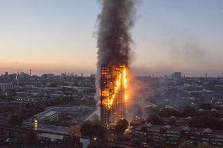 Warga Muslim Berhasil Menyelamatkan Musibah Kebakaran Menara di London