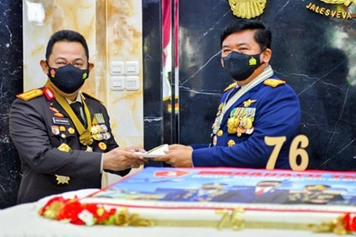 Kapolri Jenderal Listyo Sigit Prabowo Sampaikan Ucapan Atas HUT TNI Ke-76