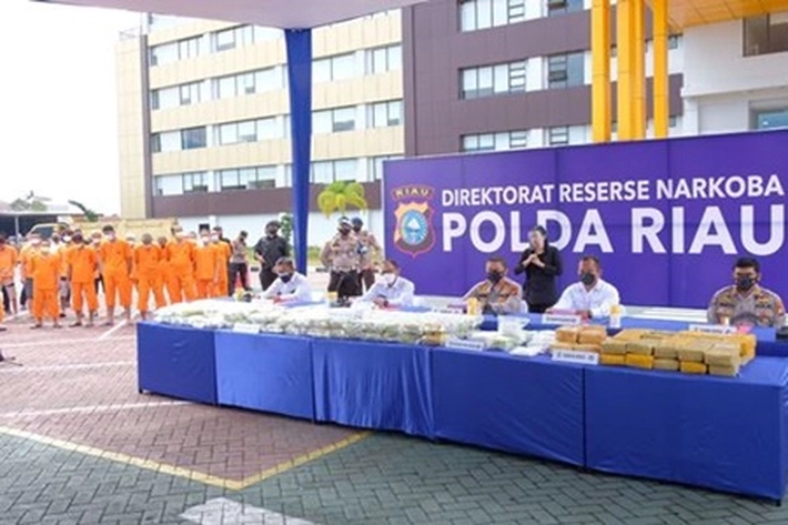 Ditresnarkoba Polda Riau Gagalkan Penyelundupan Sabu 87 Kg