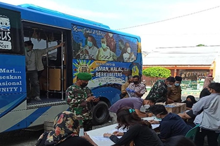 Bus Keliling Kembali Beroperasi, Targetkan 'Vaksinasi Lansia'
