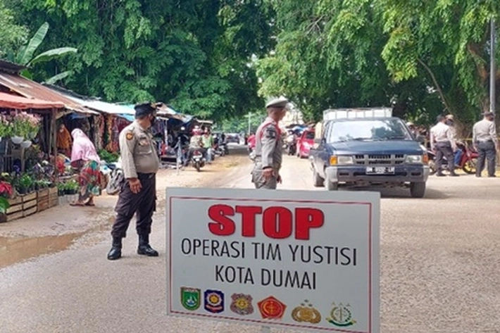 Ribuan Warga dan Tempat Usaha Melanggar Prokes, Sanksinya Mulai 'Teguran Tertulis Hingga Sosial'