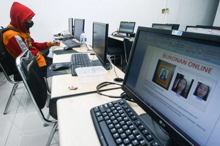 Pinjol 'Lintah Digital' Marak, Akibat 'Perilaku Masyarakat Konsumtif'
