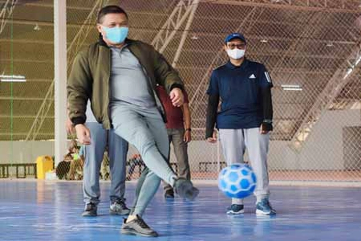 Turnamen Futsal IWO Riau Cup Dibuka, Kapolda Riau 'Awali Tendangan Bola Pertama'