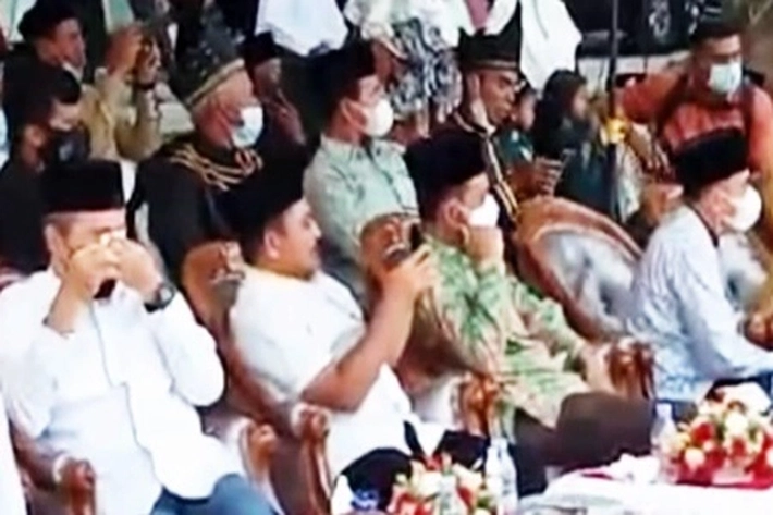 Gubri 'Menangis Tersedu-sedu' Dibuat Santriawan/i, Saat 'Peresmian Ponpes Tahfidz Al-Furqon'