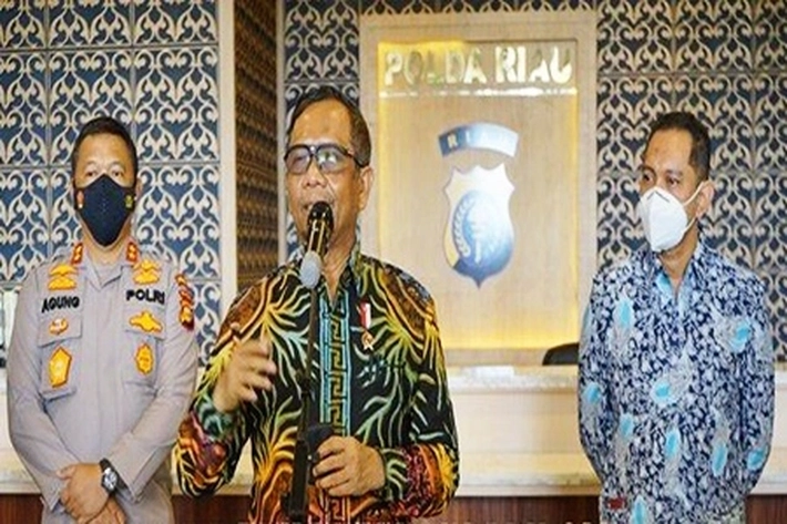 Menkopolhukam Mahfud MD Hadiri Rapat Koordinasi Aparat Penegak Hukum di Pekanbaru