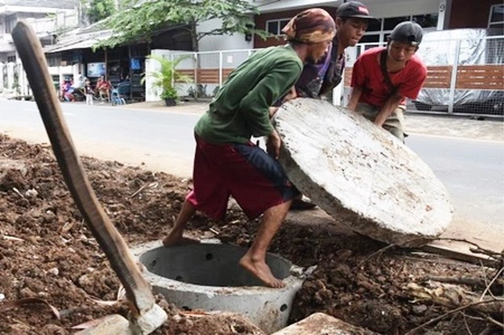 Pembangunan Sumur Resapan 'Tuai Kritik, 'Ada yang Amblas dan Memakan Korban'