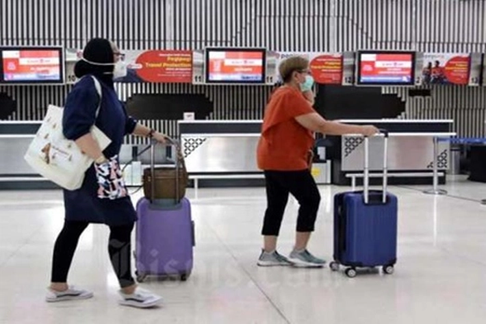 Jelang Libur Nataru, Penumpang Mulai 'Sesaki' Bandara SSK II Pekanbaru