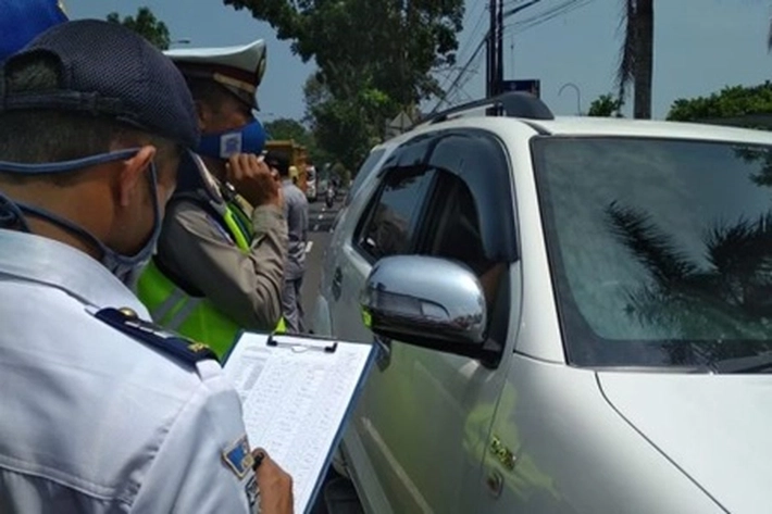 Selama Libur Nataru, Dishub 'Longgarkan' Penyekatan di Perbatasan