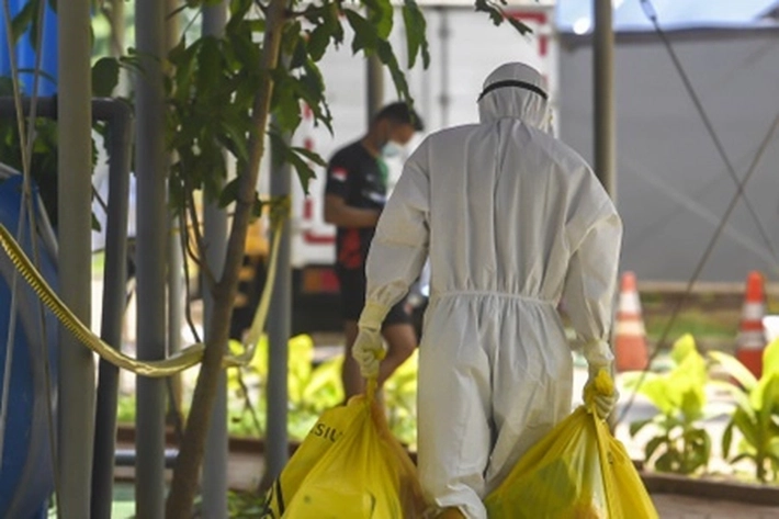 Kasus Pertama Virus Omicron Ditemukan dari Petugas Kebersihan Wisma Atlet