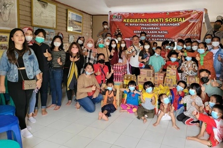 Rifan Financindo Berjangka Berbagi Suka Cita Menyambut Hari Raya Natal