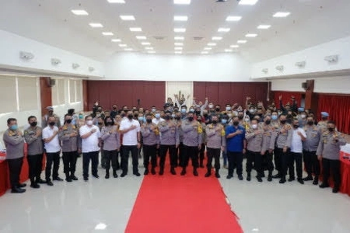 Polda Riau Gagalkan Peredaran Hampir 700 Kg Sabu dan 92.695 Butir Pil Ekstasi