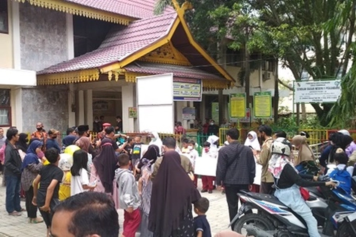 Organisasi Mahasiswa dan Masyarakat Kembali Unjuk Rasa Pertahankan SDN 01 Pekanbaru