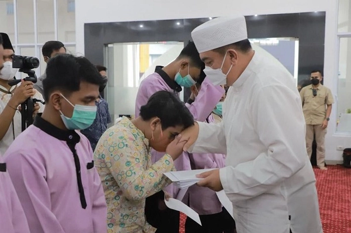 Kapolda Riau Doa Bersama, Santuni Anak Yatim Piatu dan Office Boy