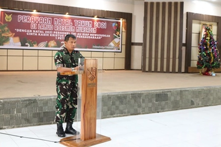 Danlanud Roesmin Nurjadin Hadiri Perayaan Natal Tahun 2021