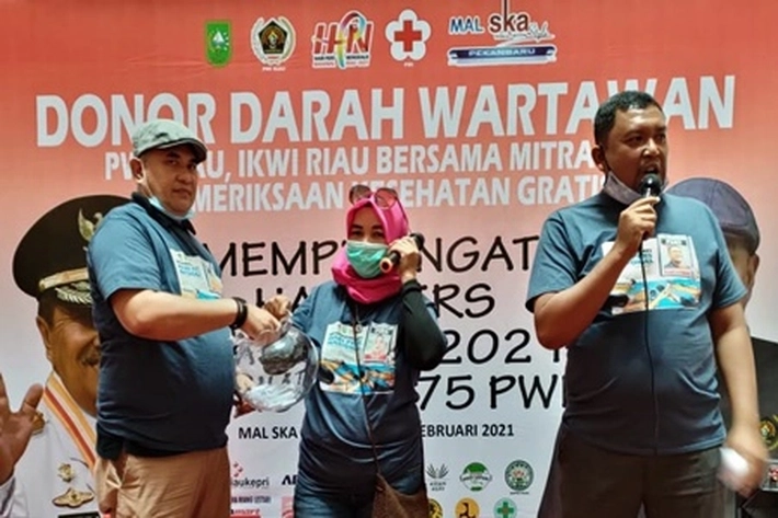 Hadapi HUT PWI ke-76, PWI Riau Bakti Sosial Donor Darah