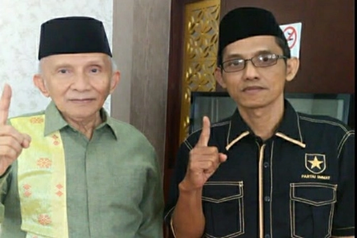 Usai Lantik Pengurus DPW Partai Ummat Riau, Amien Rais 'Membahas Persoalan Bangsa'